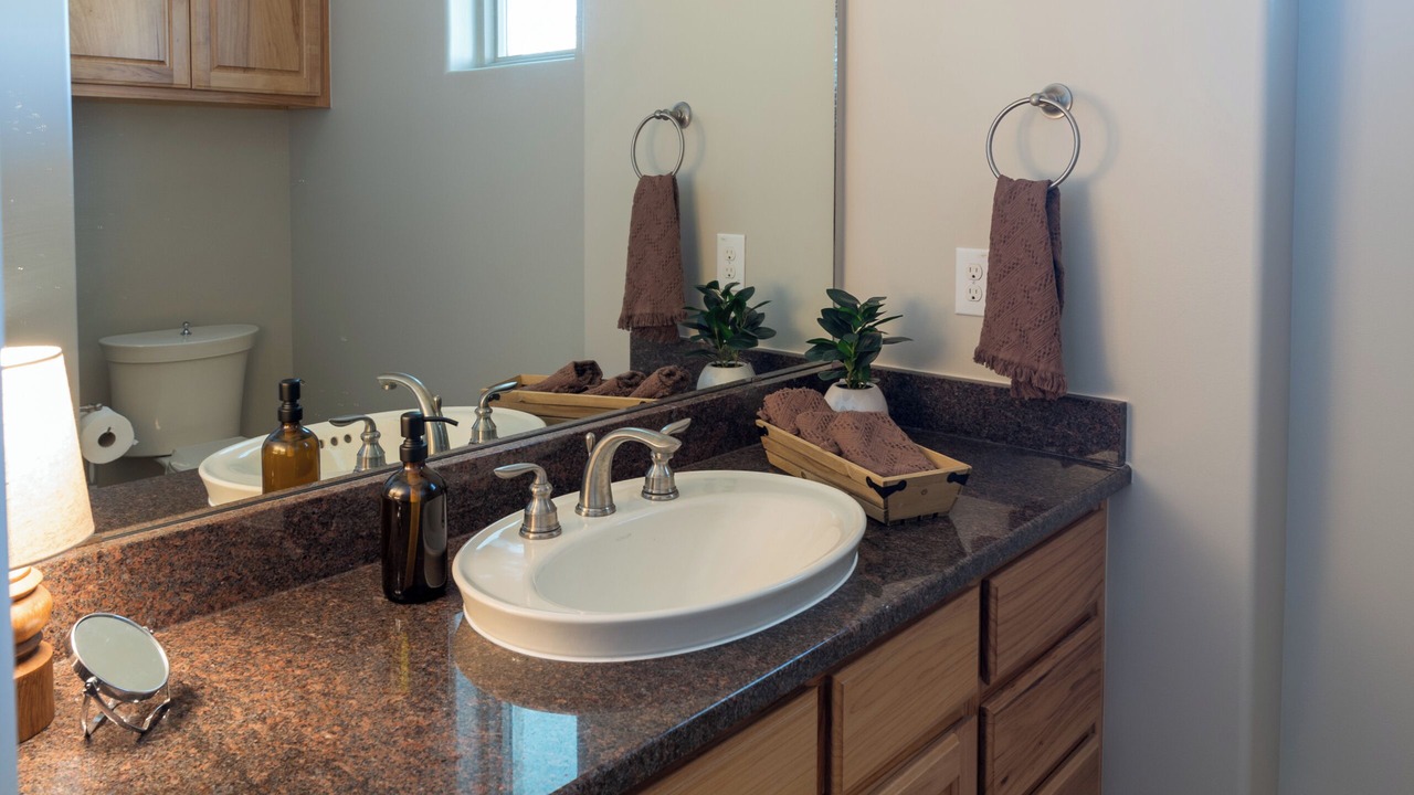 Photo of Bathroom in Thrall