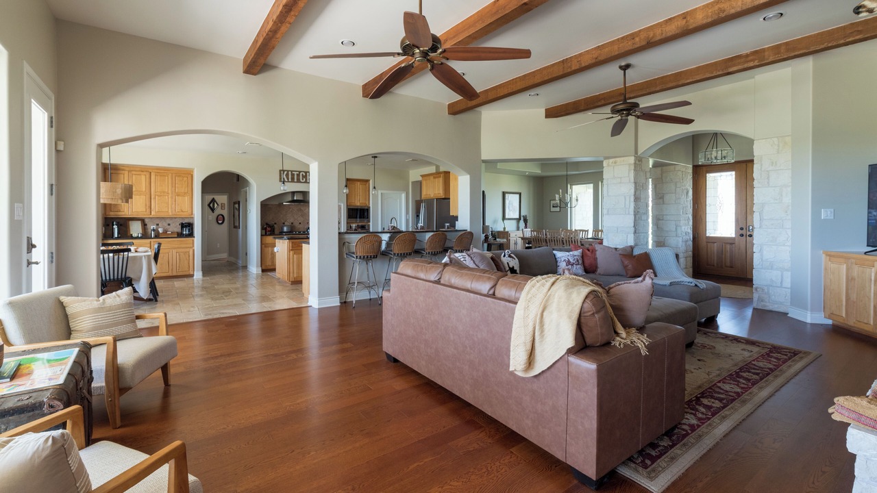 Photo of Livingroom in Thrall