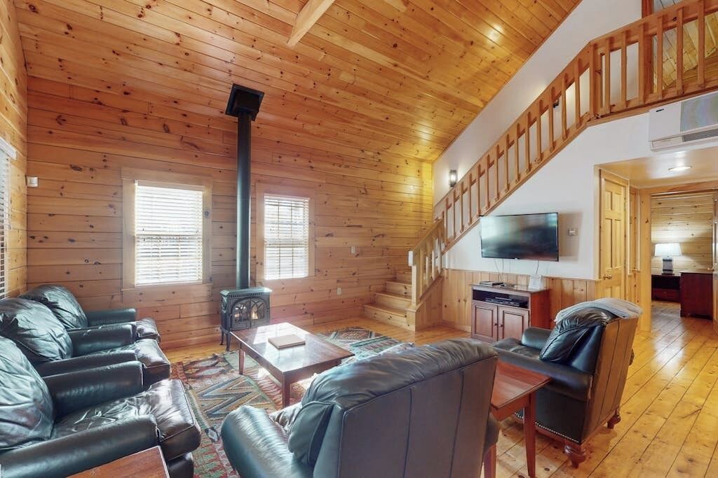 Photo of Livingroom in Northport