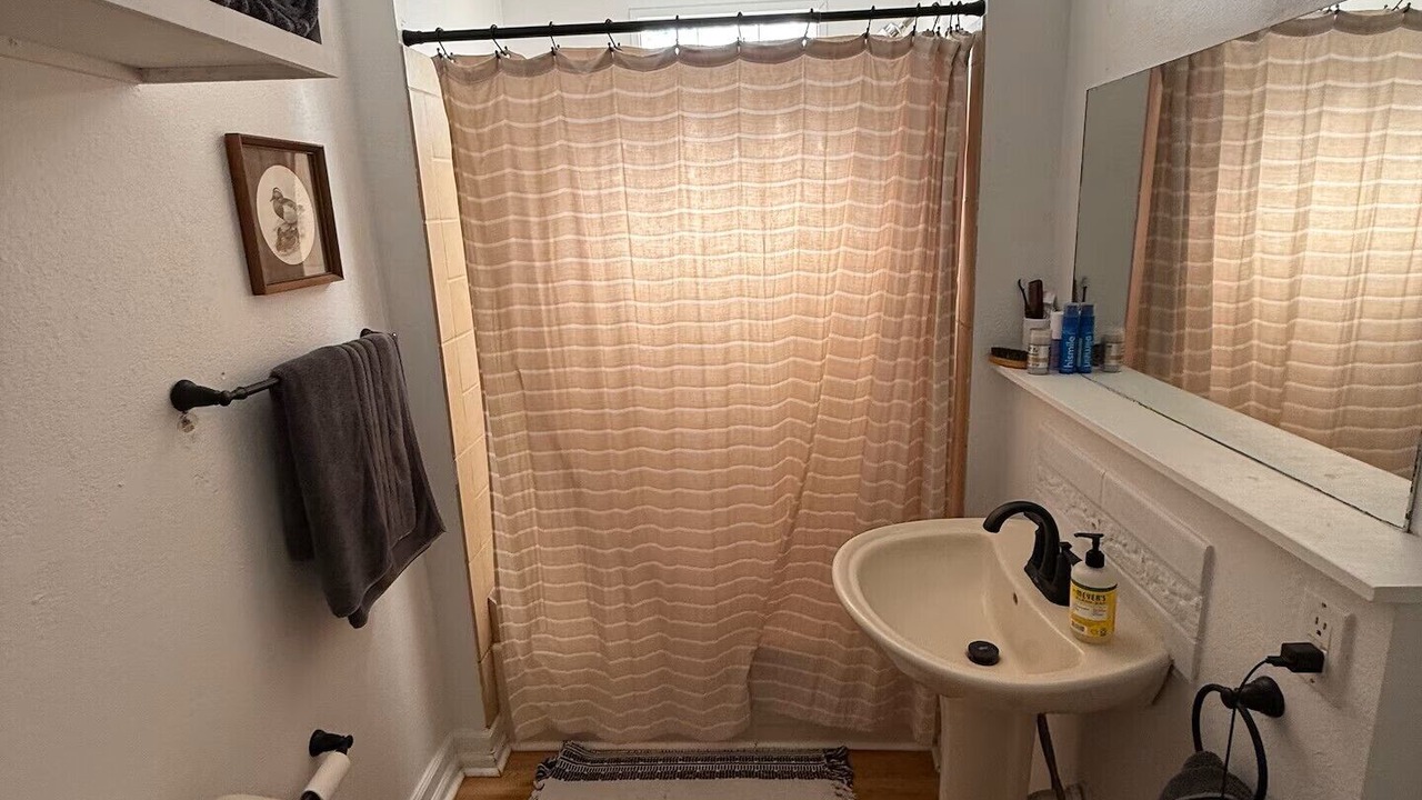 Photo of Bathroom in Sunnyside