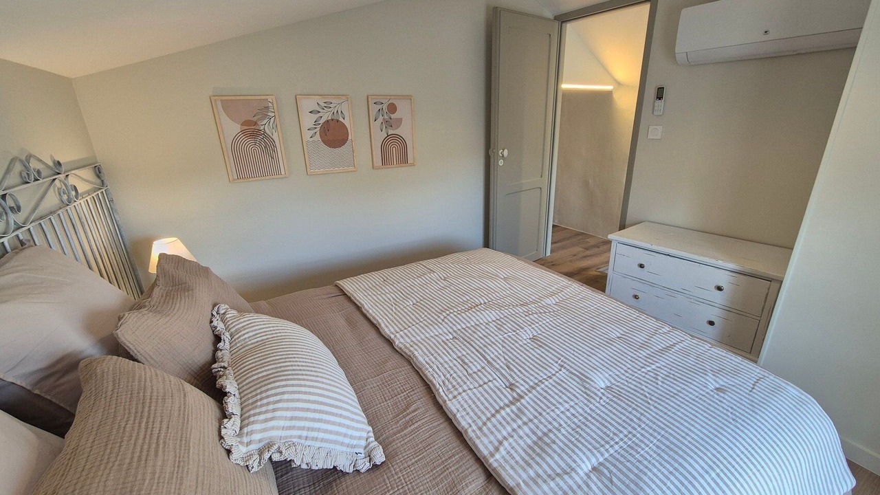 Photo of Bedroom in Saint-Paul-en-Pareds