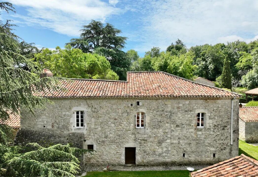 Photo of Outdoor in Sainte-Colombe-de-Villeneuve