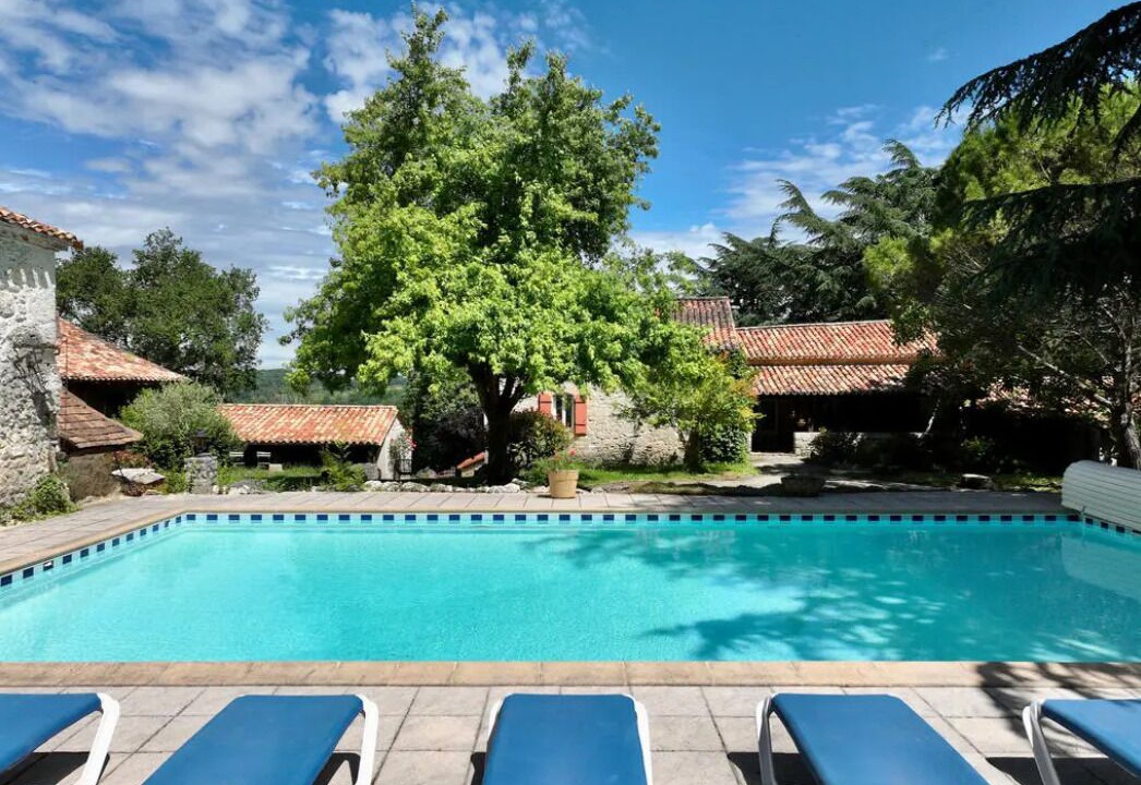 Photo of Outdoor in Sainte-Colombe-de-Villeneuve