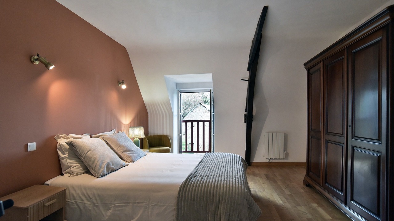 Photo of Bedroom in Poilley