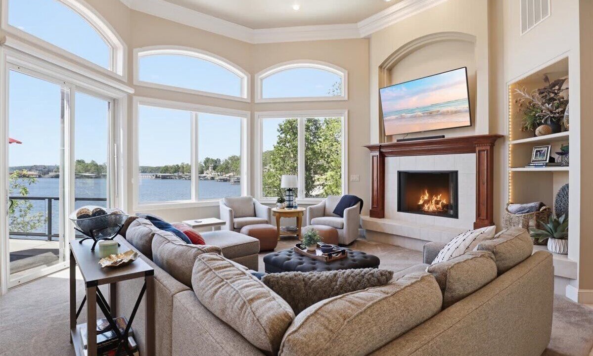 Photo of Livingroom in Osage Beach