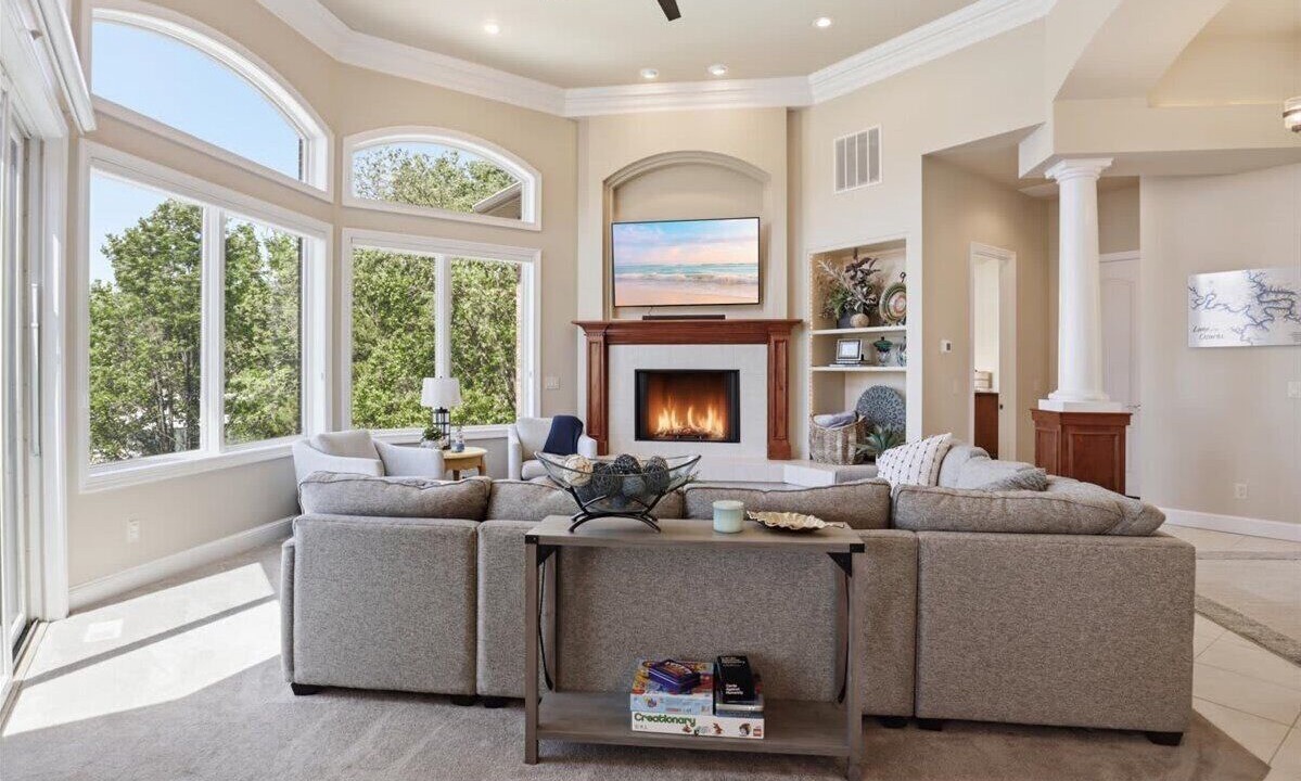 Photo of Livingroom in Osage Beach