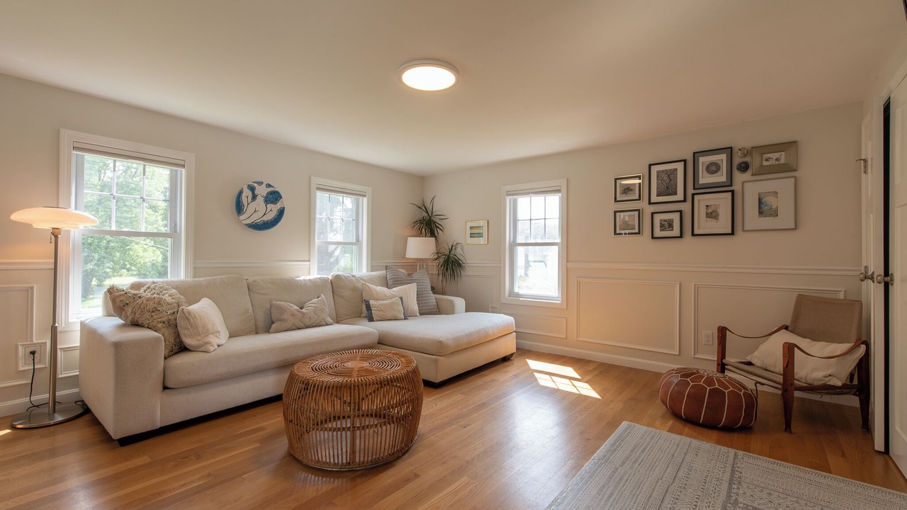 Photo of Livingroom in North Kingstown