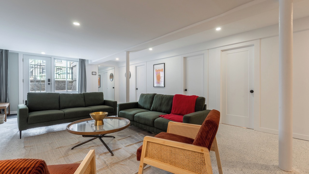 Photo of Livingroom in Youville