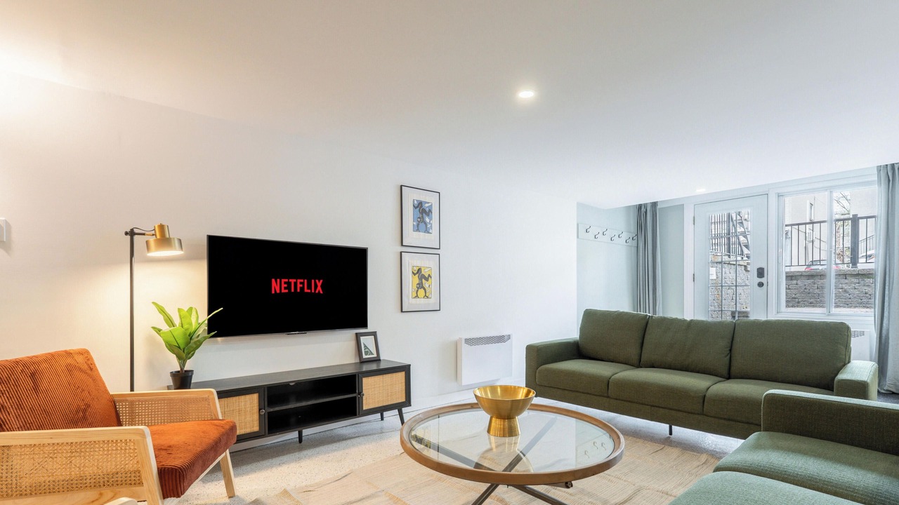 Photo of Livingroom in Youville
