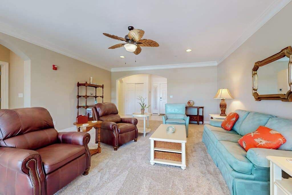 Photo of Livingroom in Bayside
