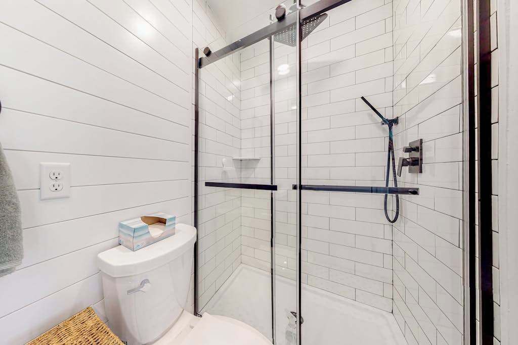 Photo of Bathroom in South Bethany Harbor