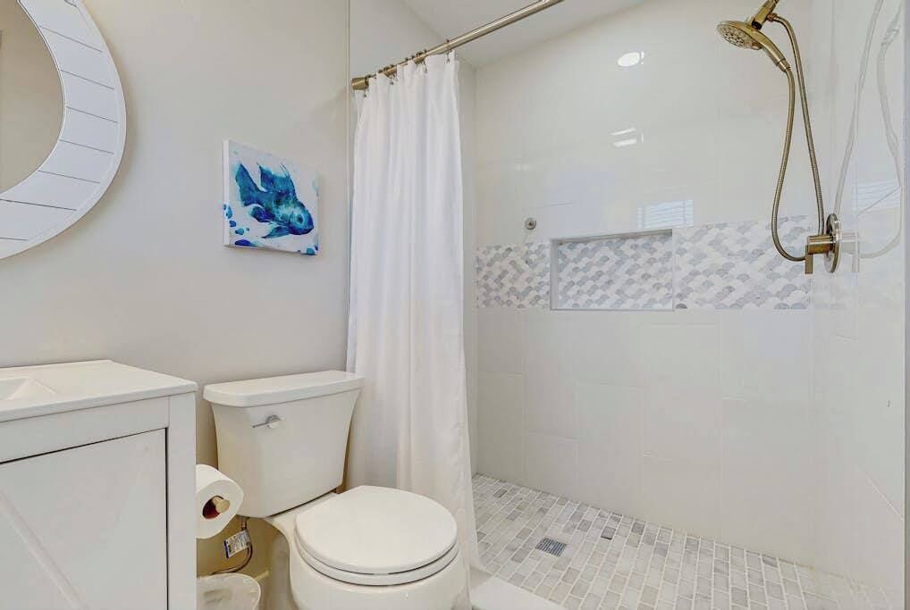 Photo of Bathroom in South Bethany Harbor