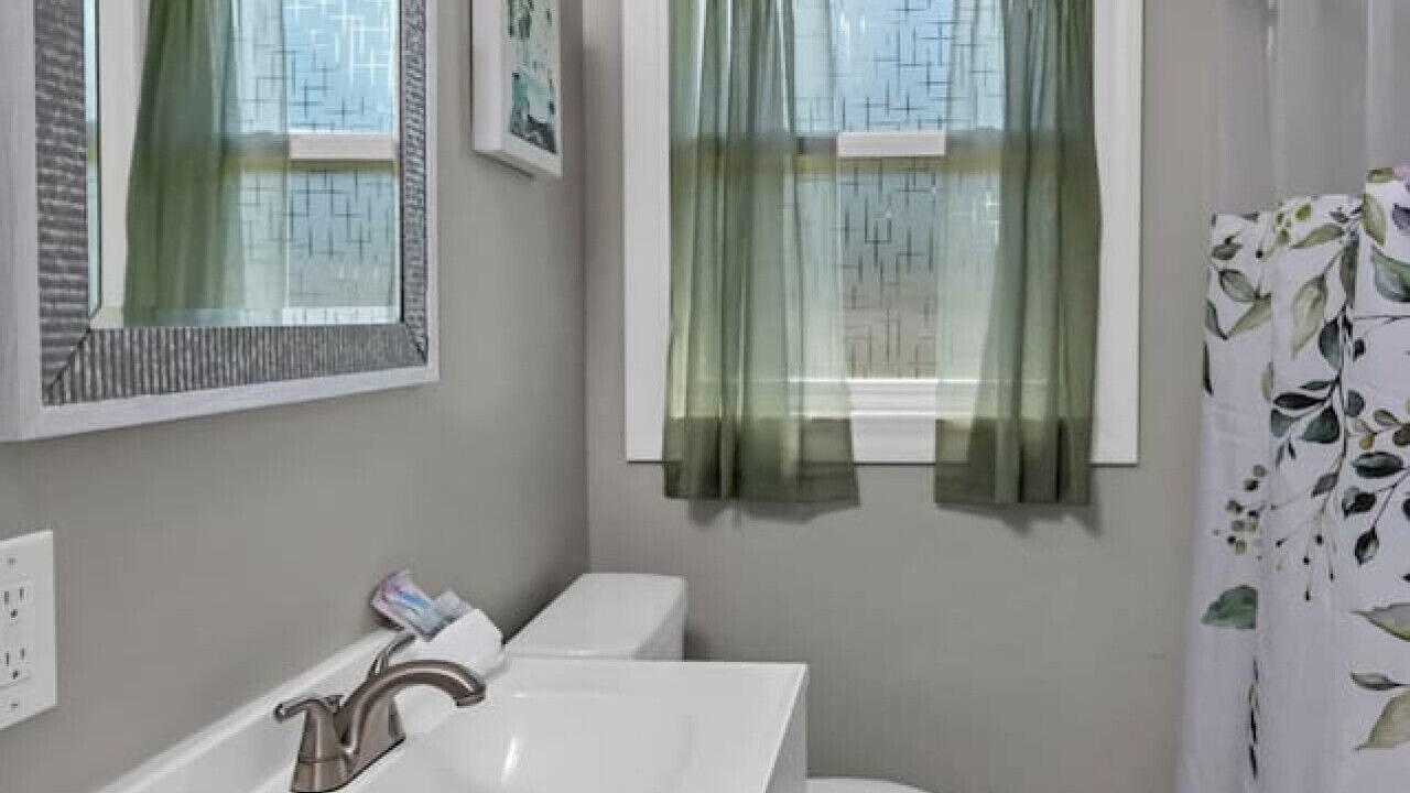 Photo of Bathroom in Rosewood