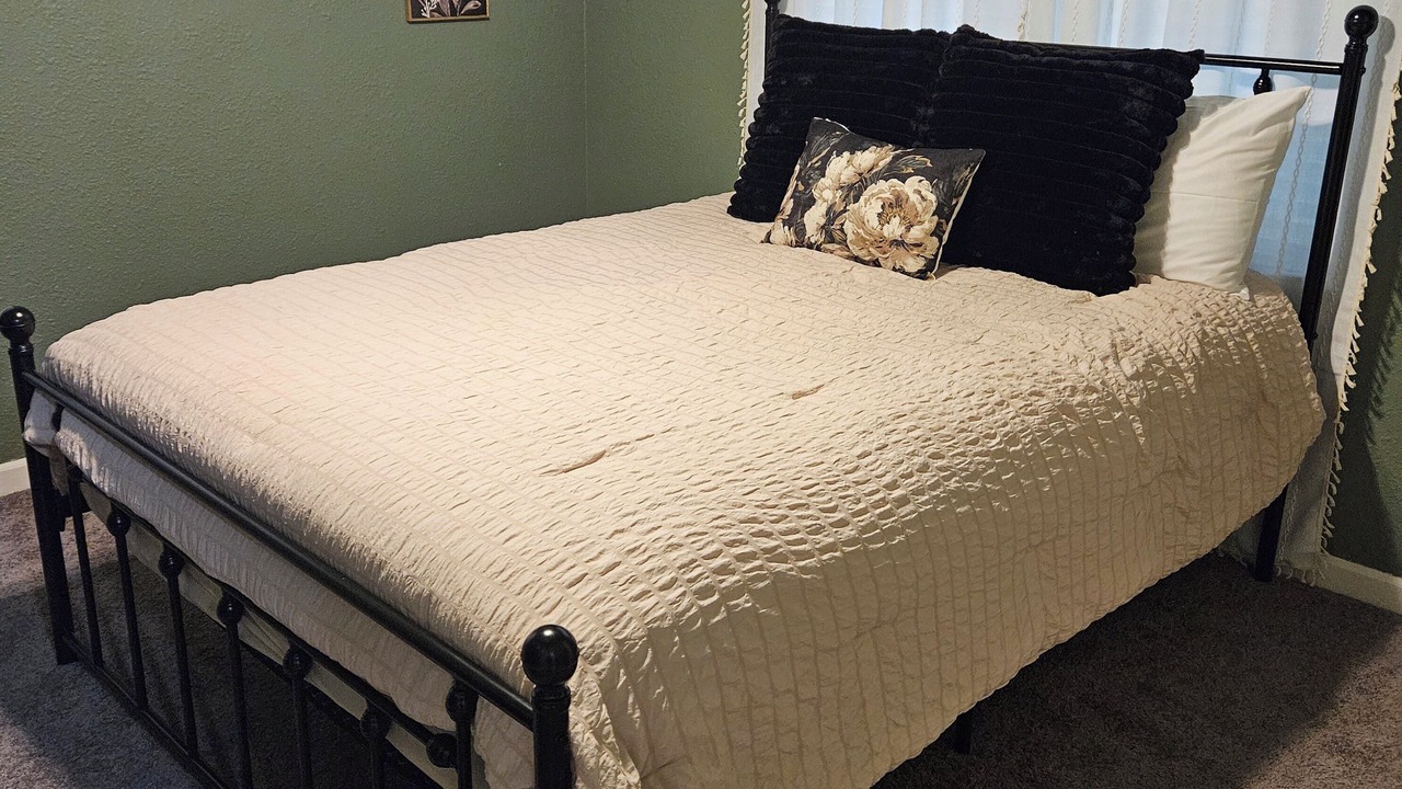 Photo of Bedroom in Shawnee