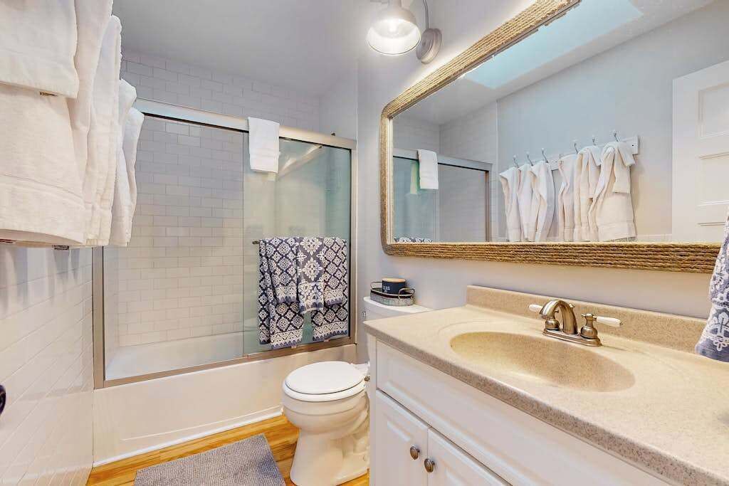 Photo of Bathroom in Sandpiper Pines