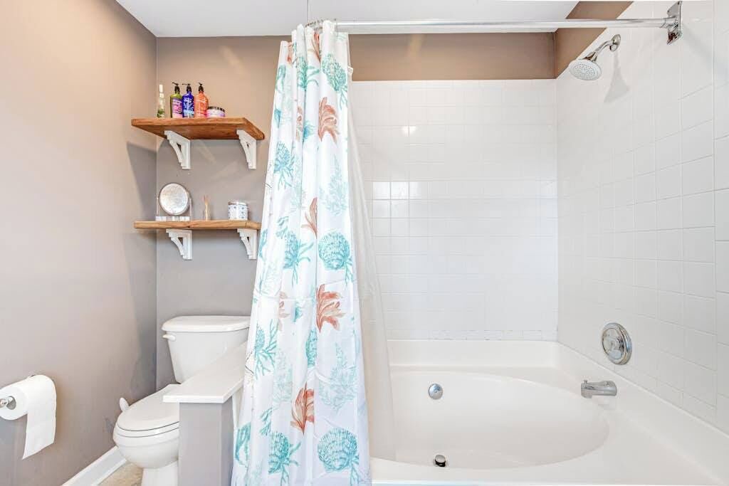 Photo of Bathroom in Bethany Breeze