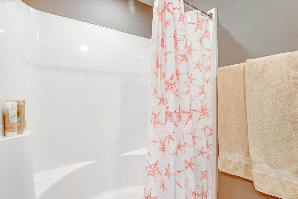 Photo of Bathroom in Bethany Breeze
