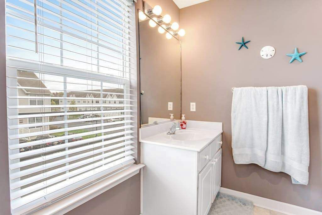 Photo of Bathroom in Bethany Breeze