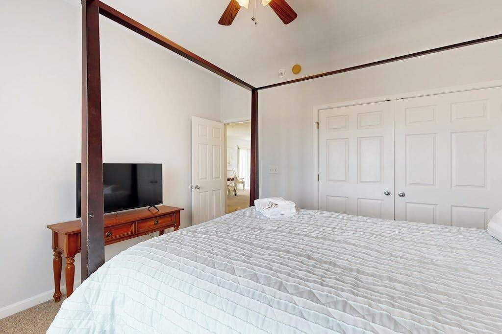 Photo of Bedroom in Villages of Five Points