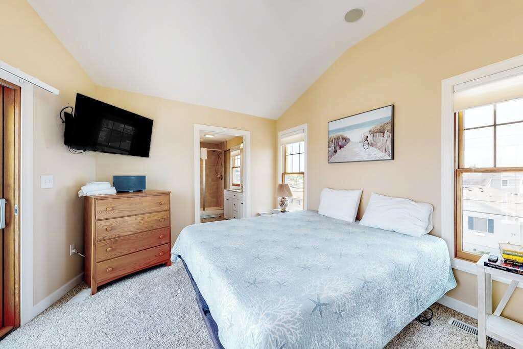 Photo of Bedroom in Fenwick Island
