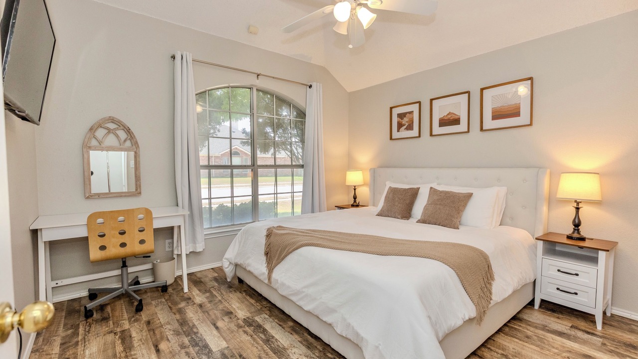 Photo of Bedroom in Fossil Creek