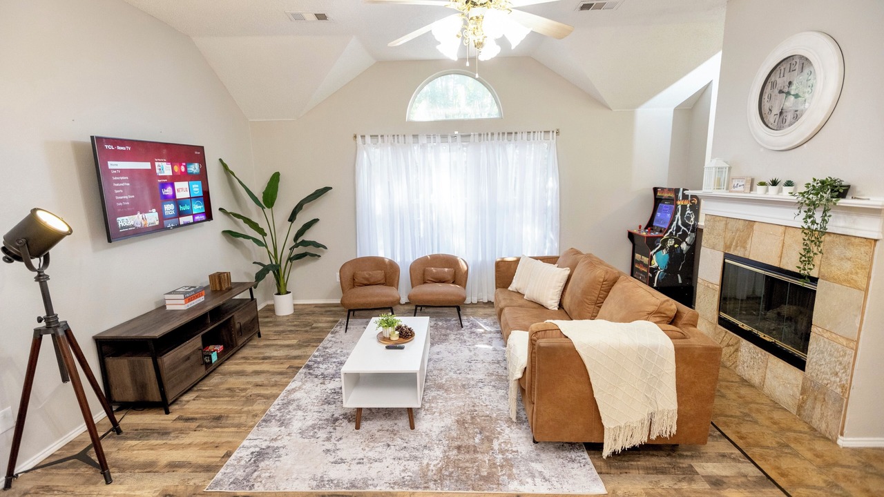 Photo of Livingroom in Fossil Creek