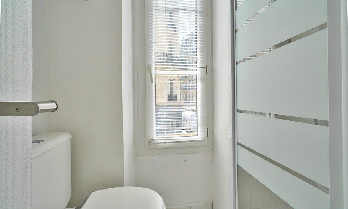 Photo of Bathroom in Batignolles