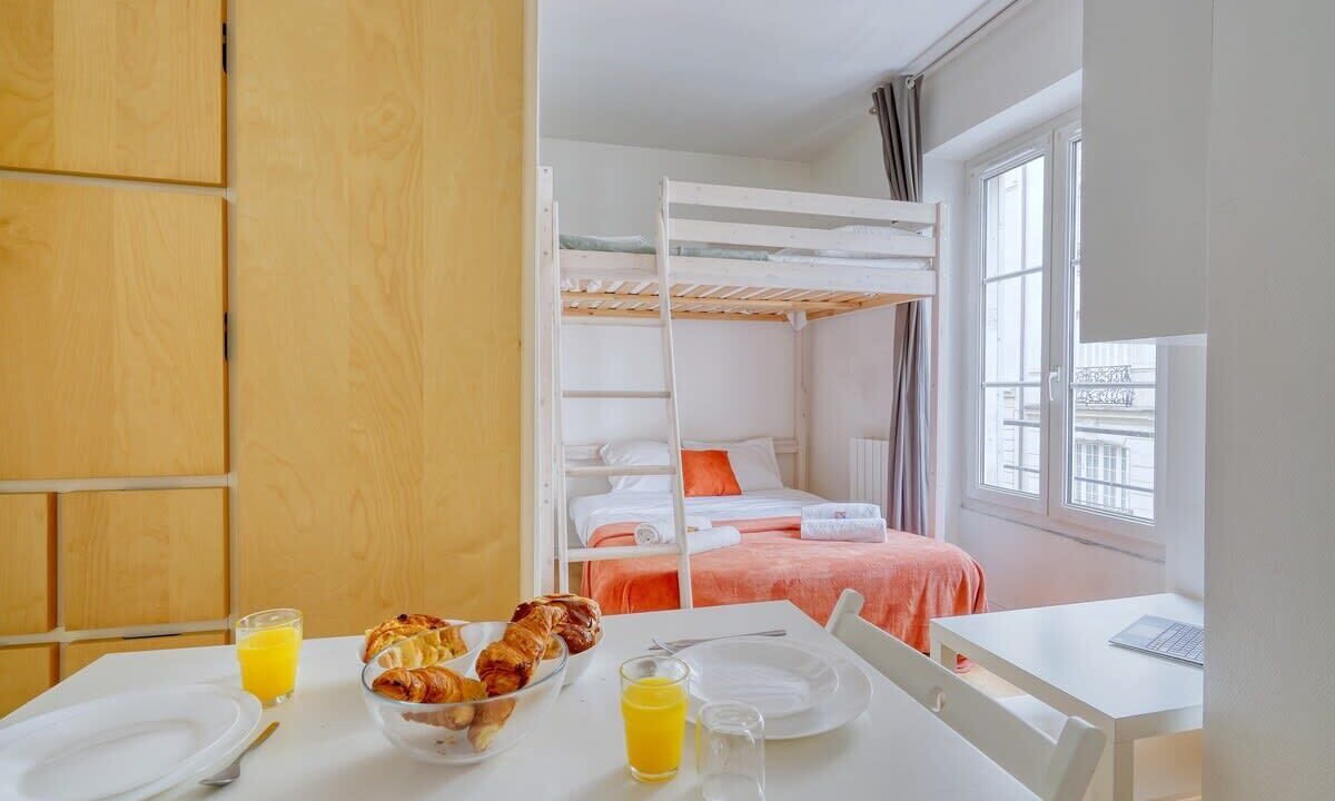 Photo of Bedroom in Batignolles