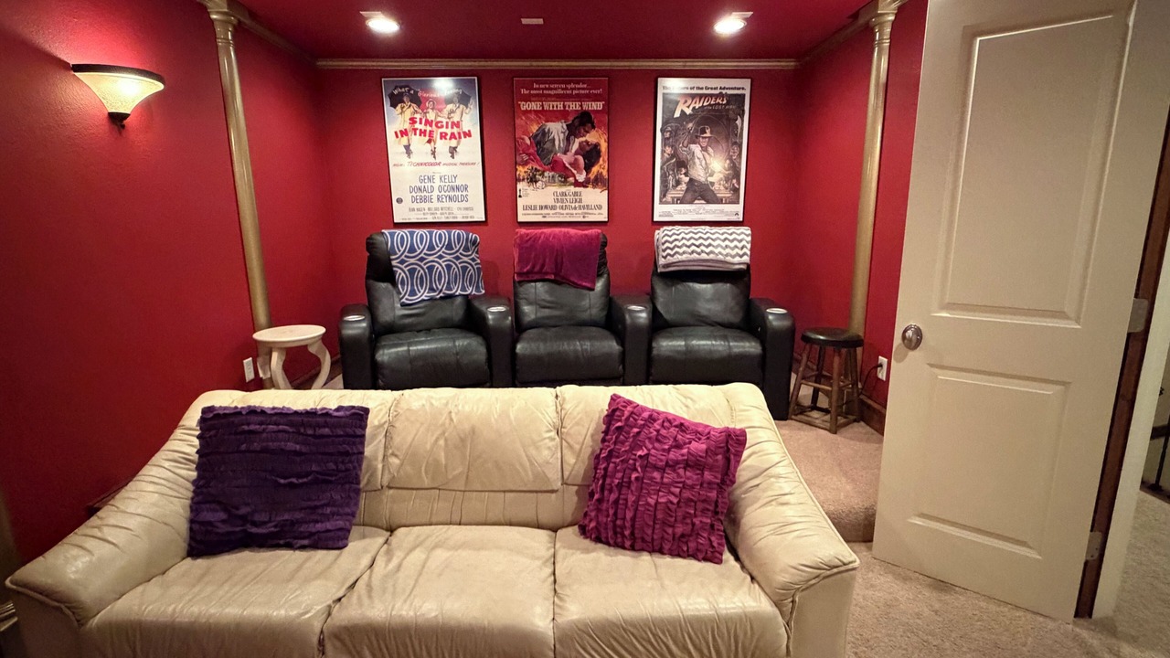 Photo of Livingroom in Oak Lawn