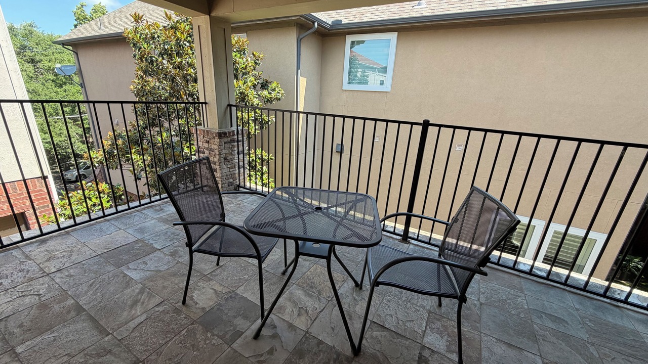 Photo of Outdoor in Oak Lawn