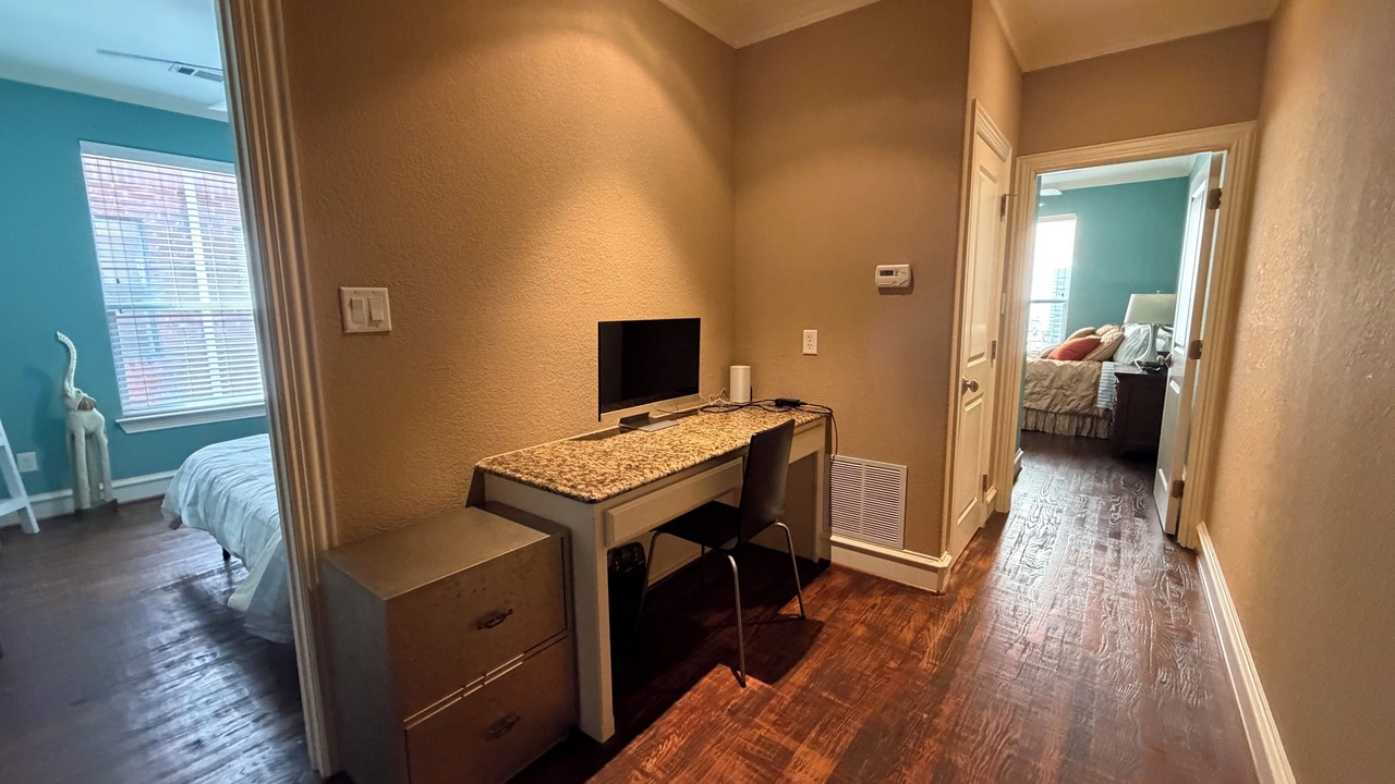Photo of Bedroom in Oak Lawn