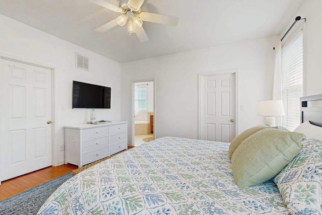 Photo of Bedroom in The Commons