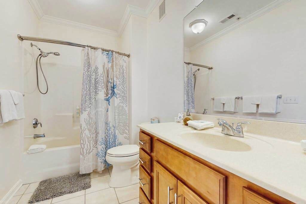 Photo of Bathroom in Sun Ridge