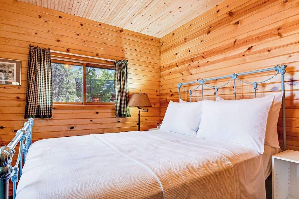 Photo of Bedroom in Three Lakes