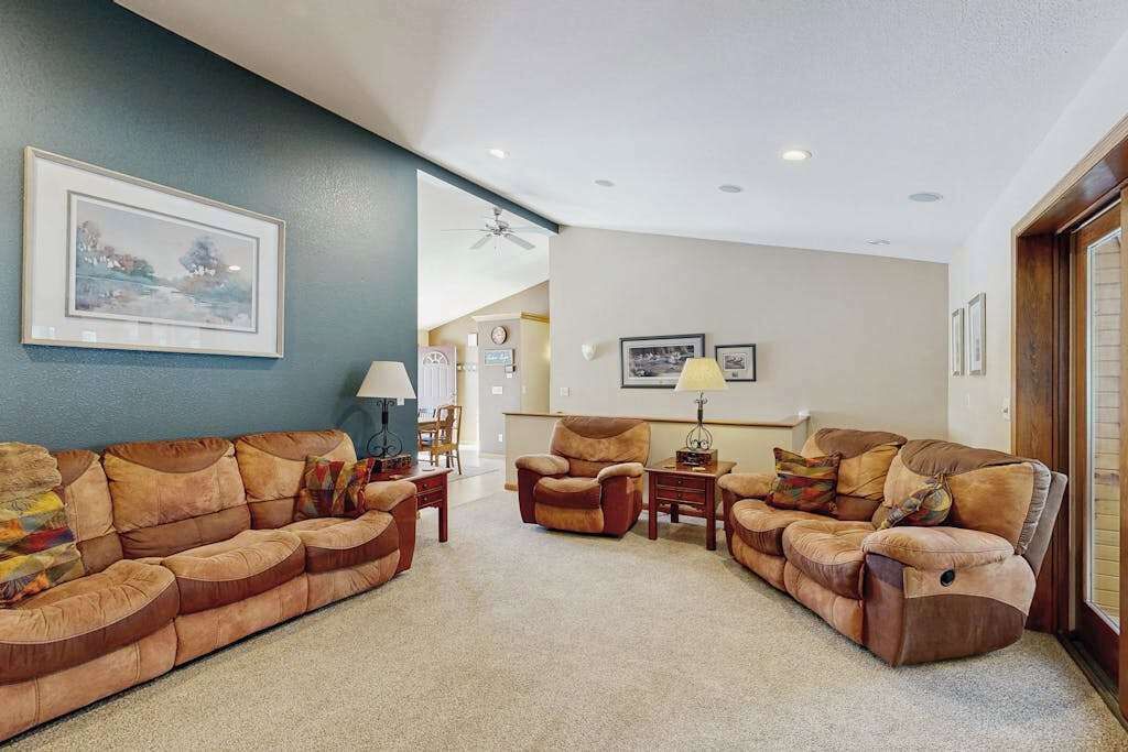 Photo of Livingroom in Friendship