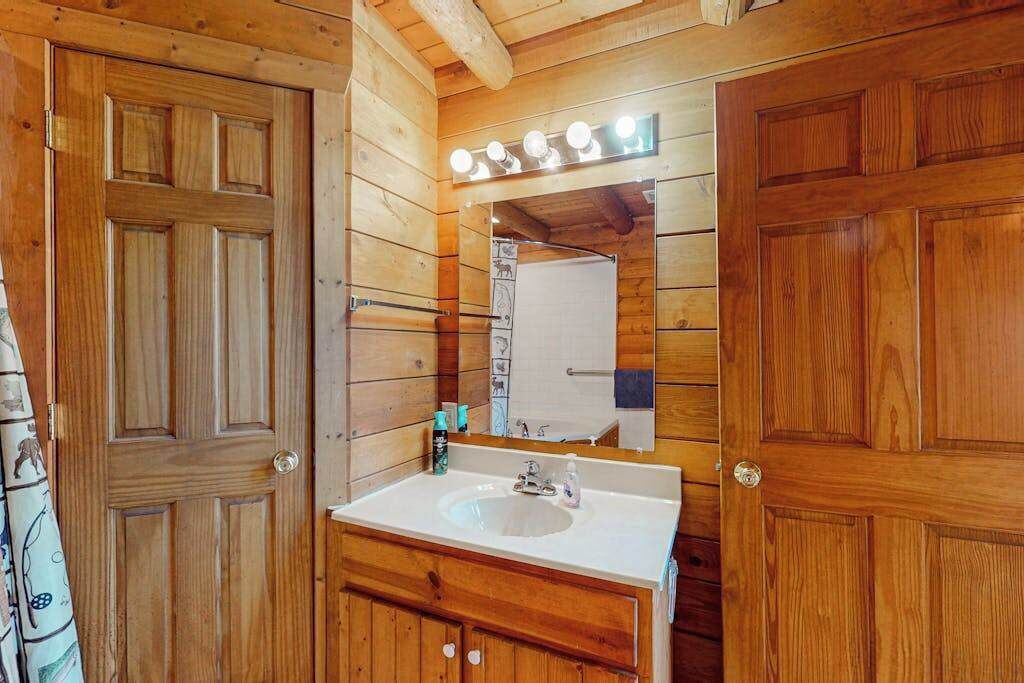 Photo of Bathroom in Mercer