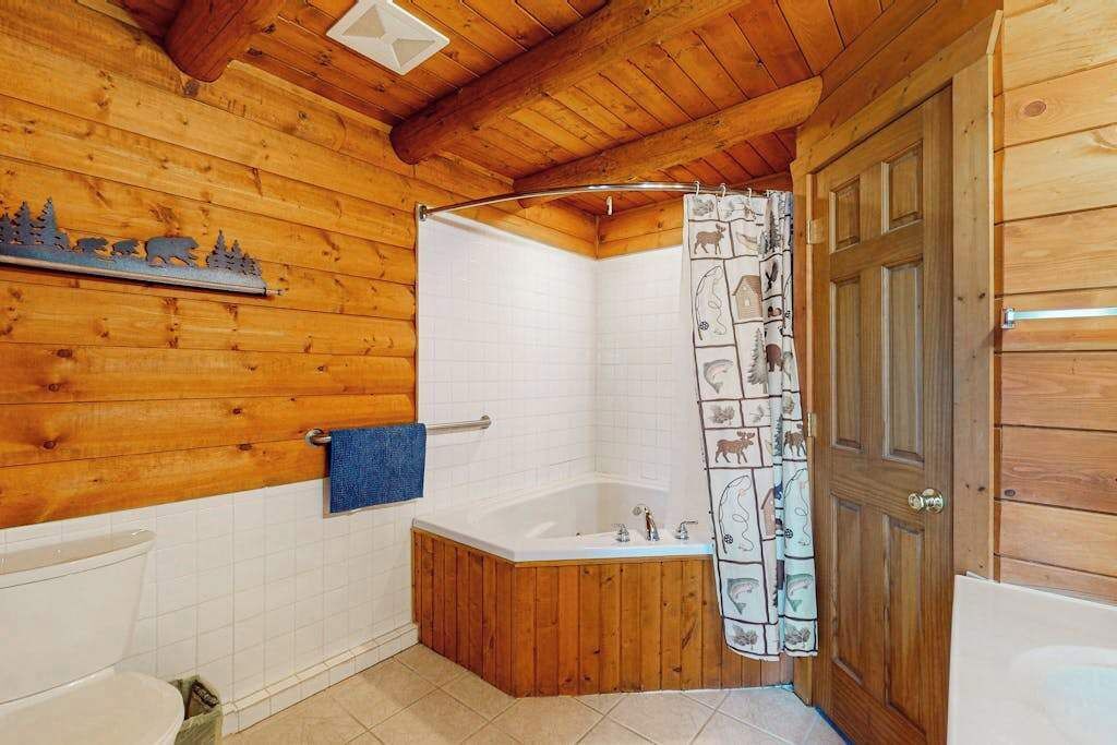 Photo of Bathroom in Mercer