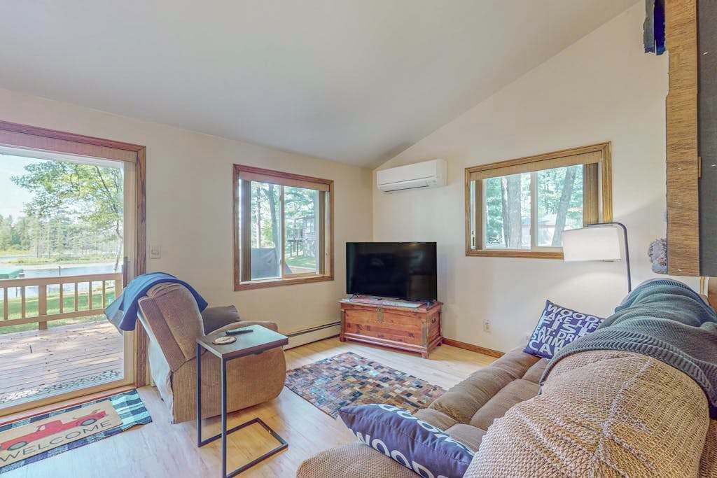 Photo of Livingroom in Arbor Vitae