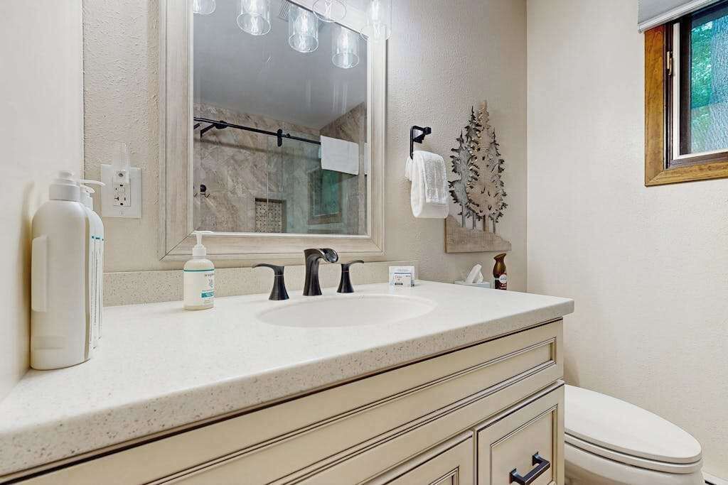 Photo of Bathroom in Arbor Vitae