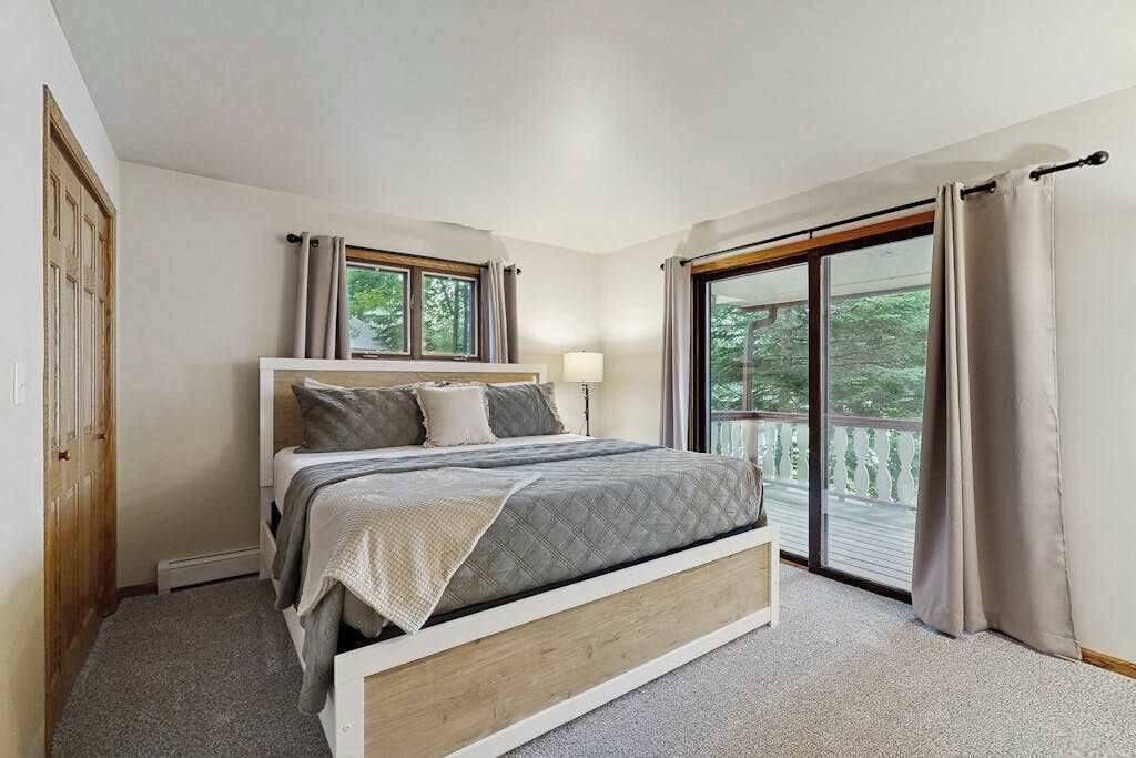 Photo of Bedroom in Arbor Vitae