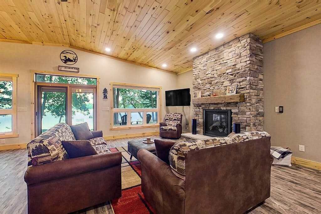 Photo of Livingroom in Minocqua