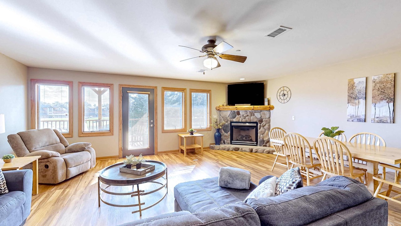Photo of Livingroom in Dellwood