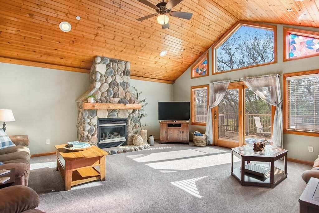 Photo of Livingroom in Arkdale