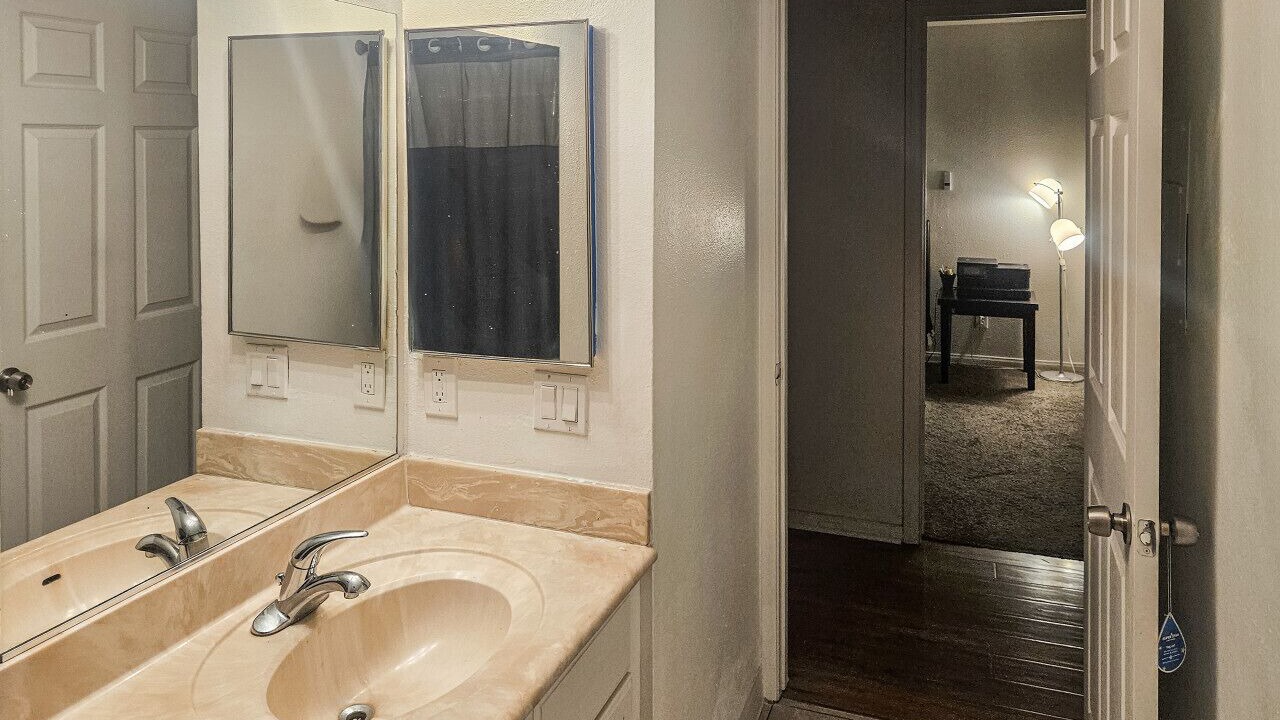 Photo of Bathroom in Central Escondido