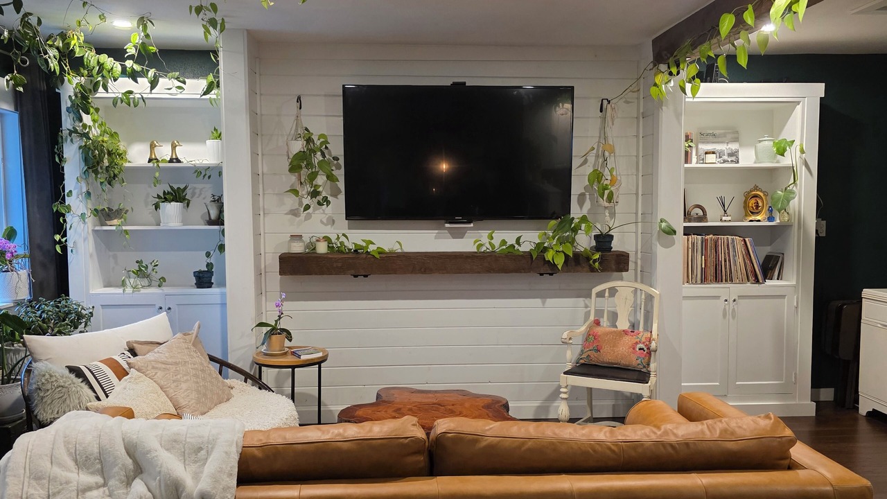 Photo of Livingroom in West Seattle Junction