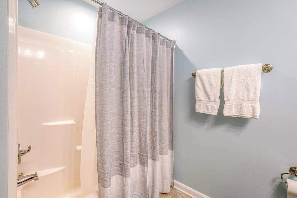 Photo of Bathroom in Sun Ridge