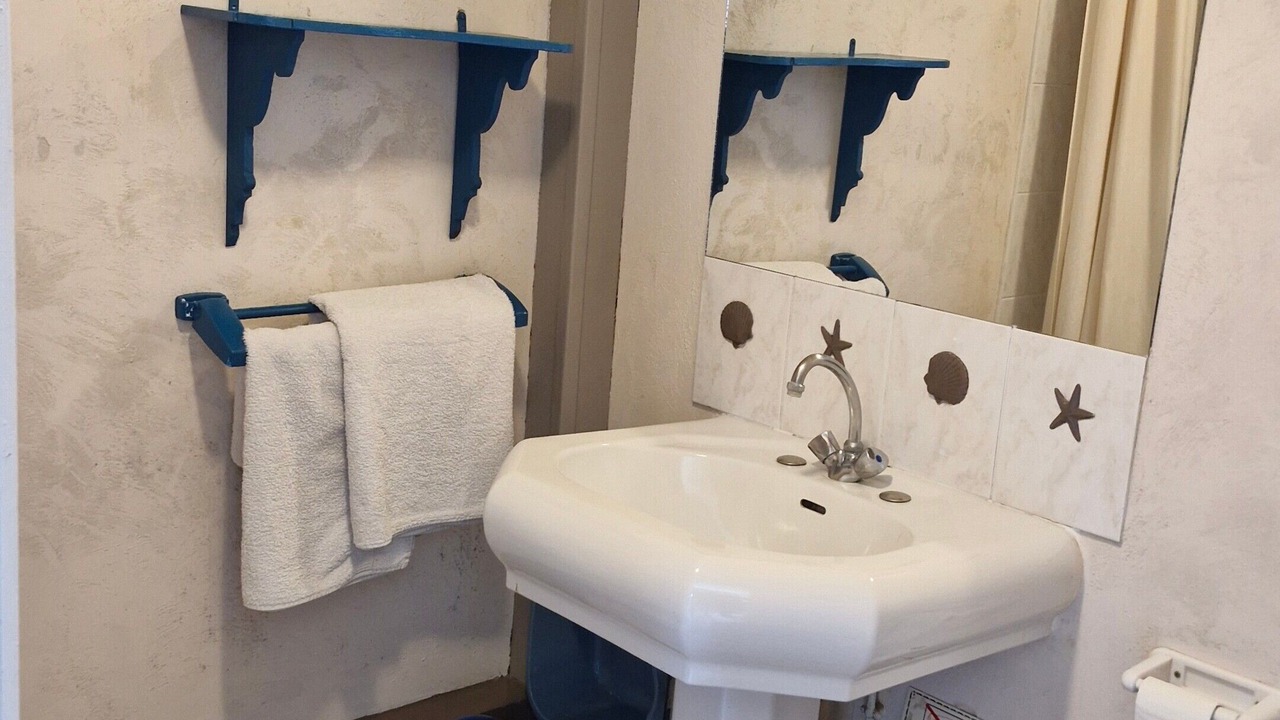 Photo of Bathroom in Fatouville-Grestain