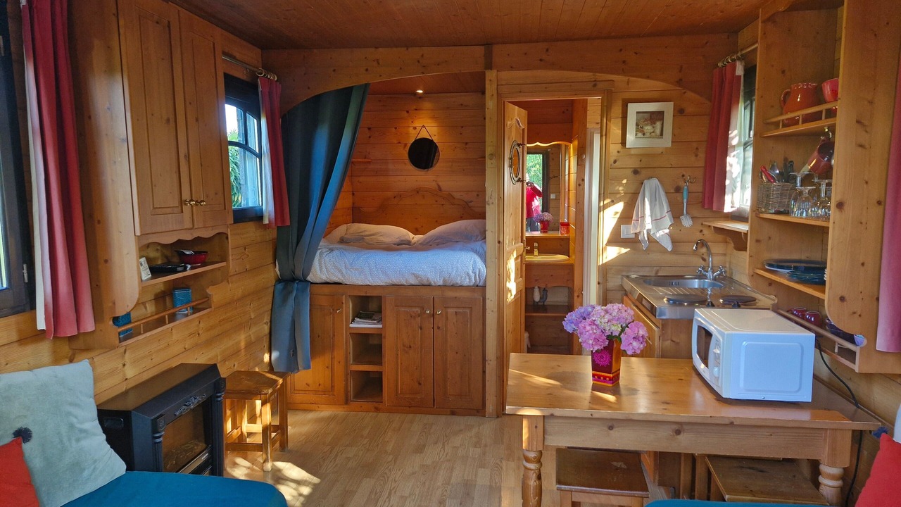 Photo of Bedroom in Fatouville-Grestain