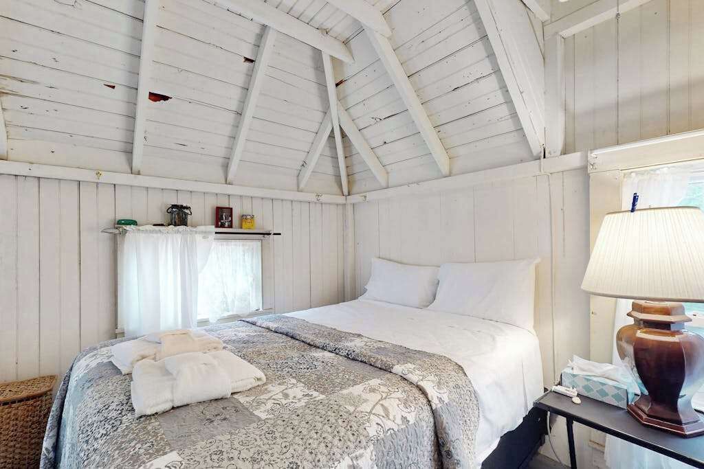 Photo of Bedroom in Oak Bluffs