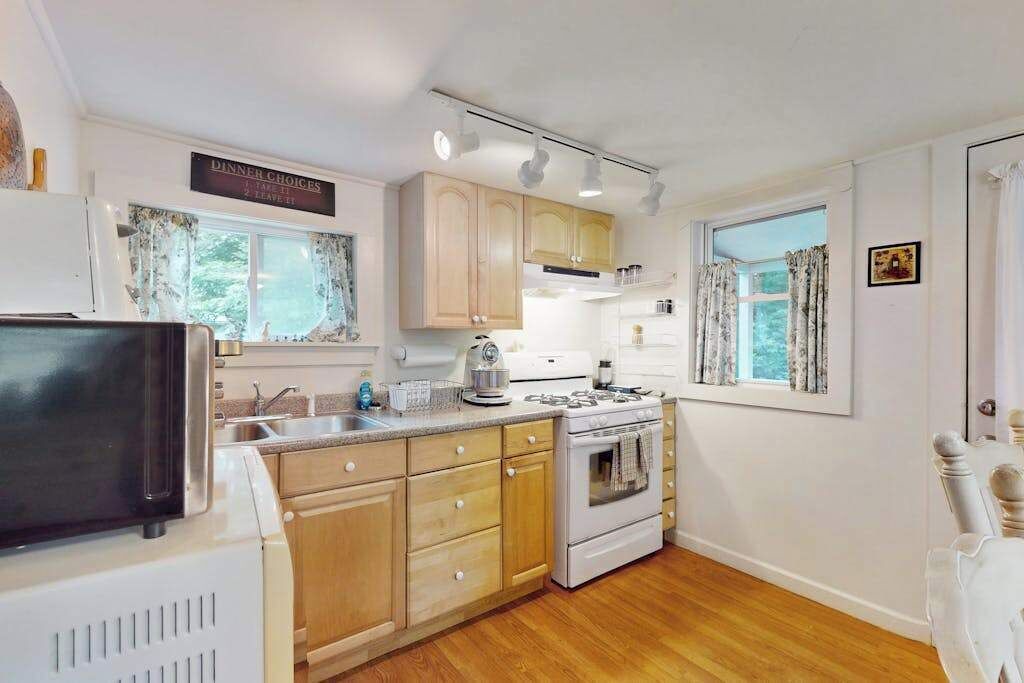 Photo of Kitchen in Oak Bluffs